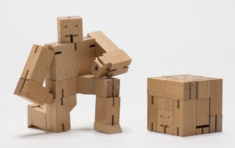 Cubebot-02-1024x576