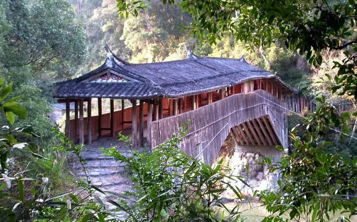 pontes de madeira