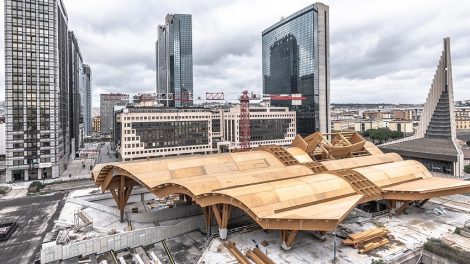 Estación de metro de Nápoles hecha de madera