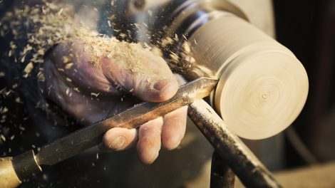 für das Drechseln von Hand geeignetes Holz