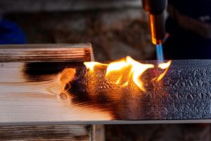 tehnica Shou Sugi Ban de ardere a lemnului